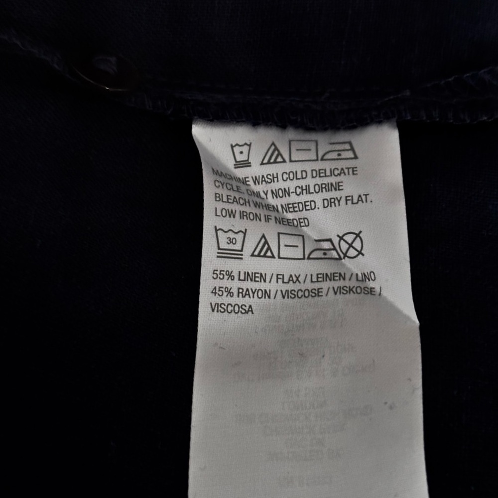 Susan Graver Navy Button Down Shirt 55% Linen 45% Rayon - Picture 4 of 4
